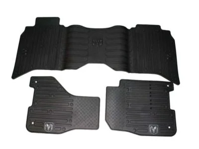 moparpartsgiant2-4060999